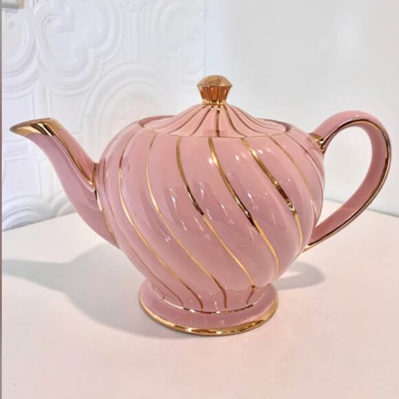 Vintage “Pink and Gold Swirl” Sadler Teapot 💖 - Picture 1 of 8